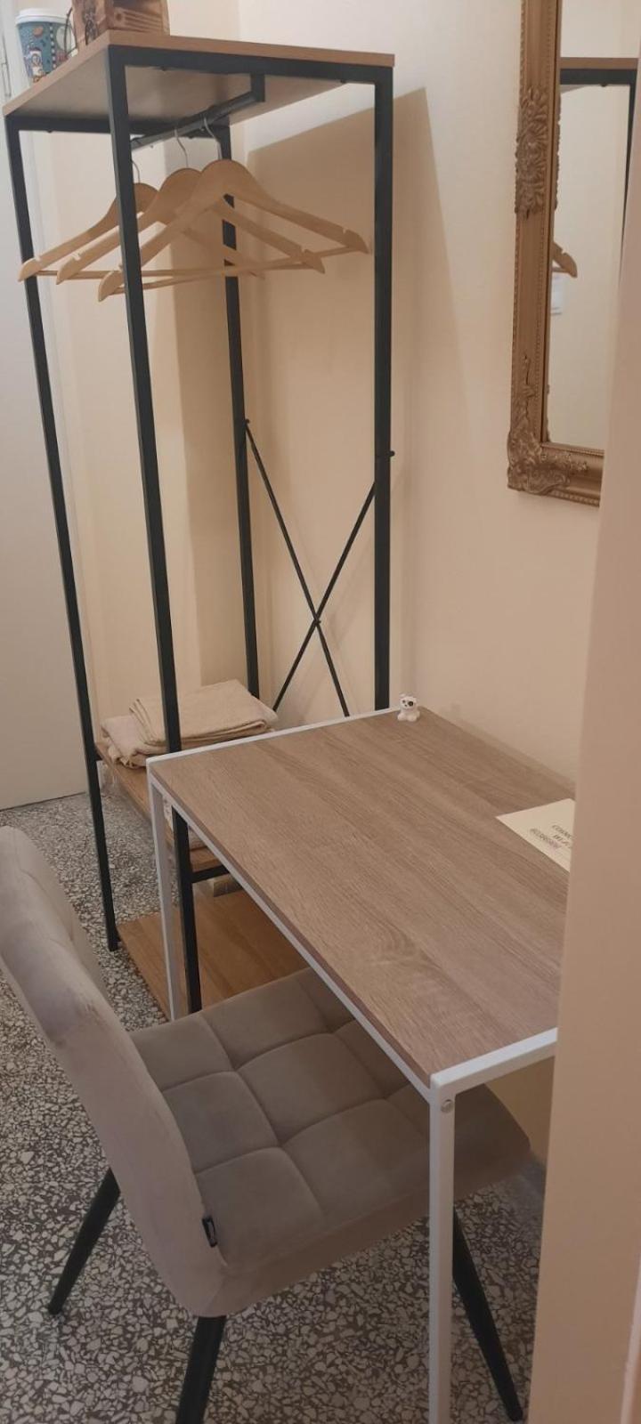 Univercity Place Apartment